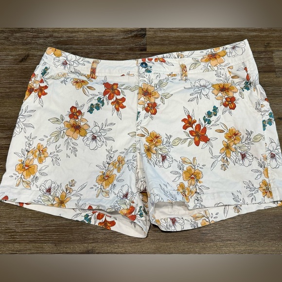 Market & Spruce Floral shorts - Picture 1 of 5